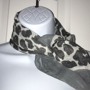 Jeffrey Lawrence for Lawrence Bentley scarf